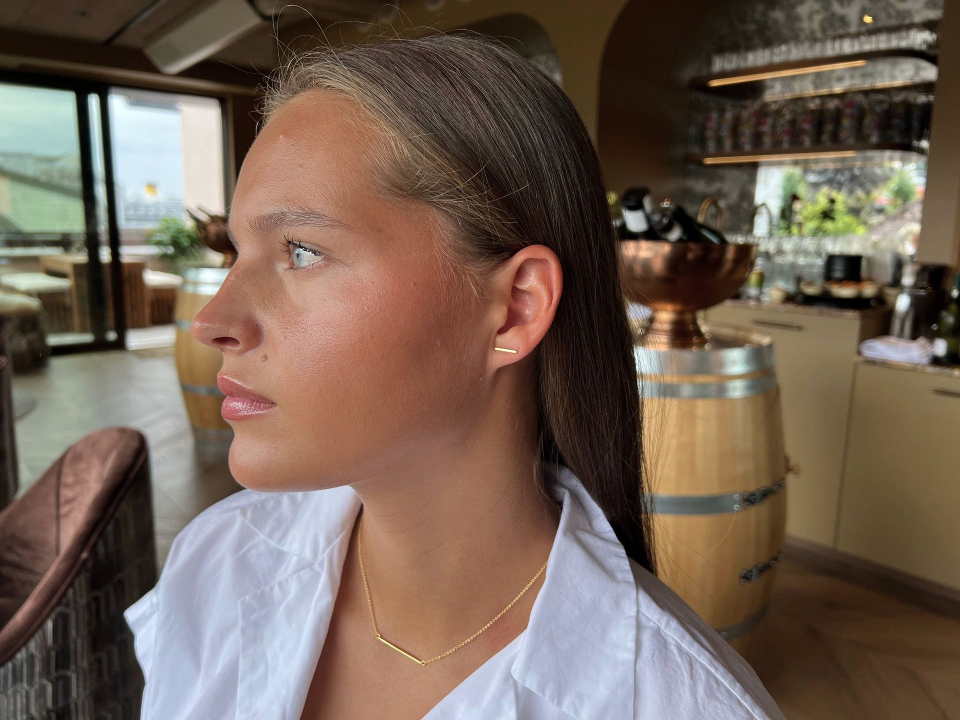 Una - Stud Earrings Gold
