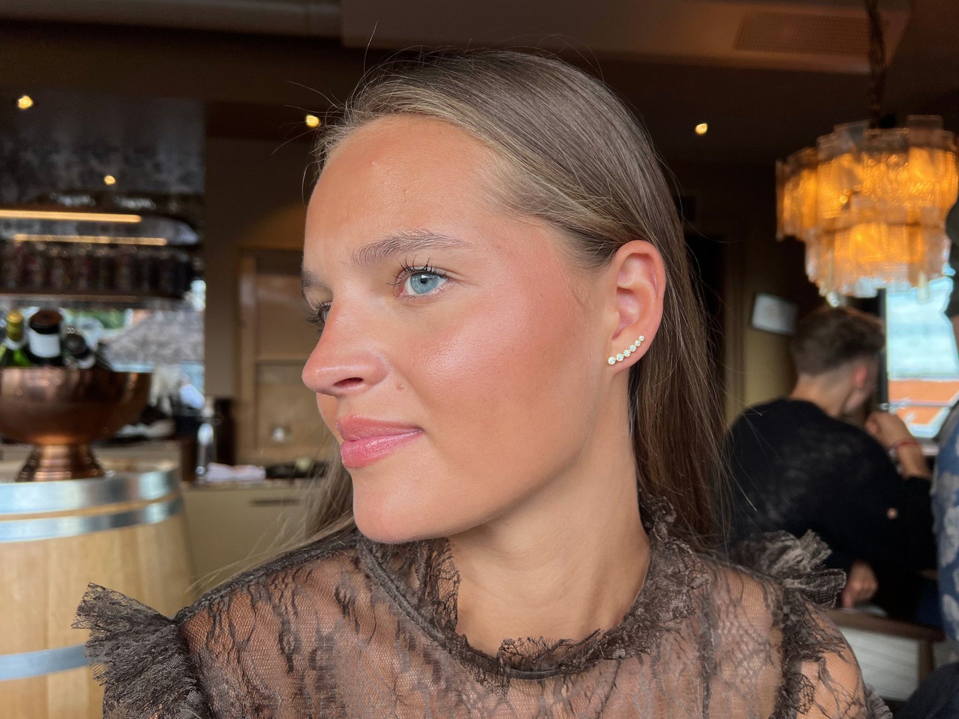 Sofie - Stud Earrings Gold