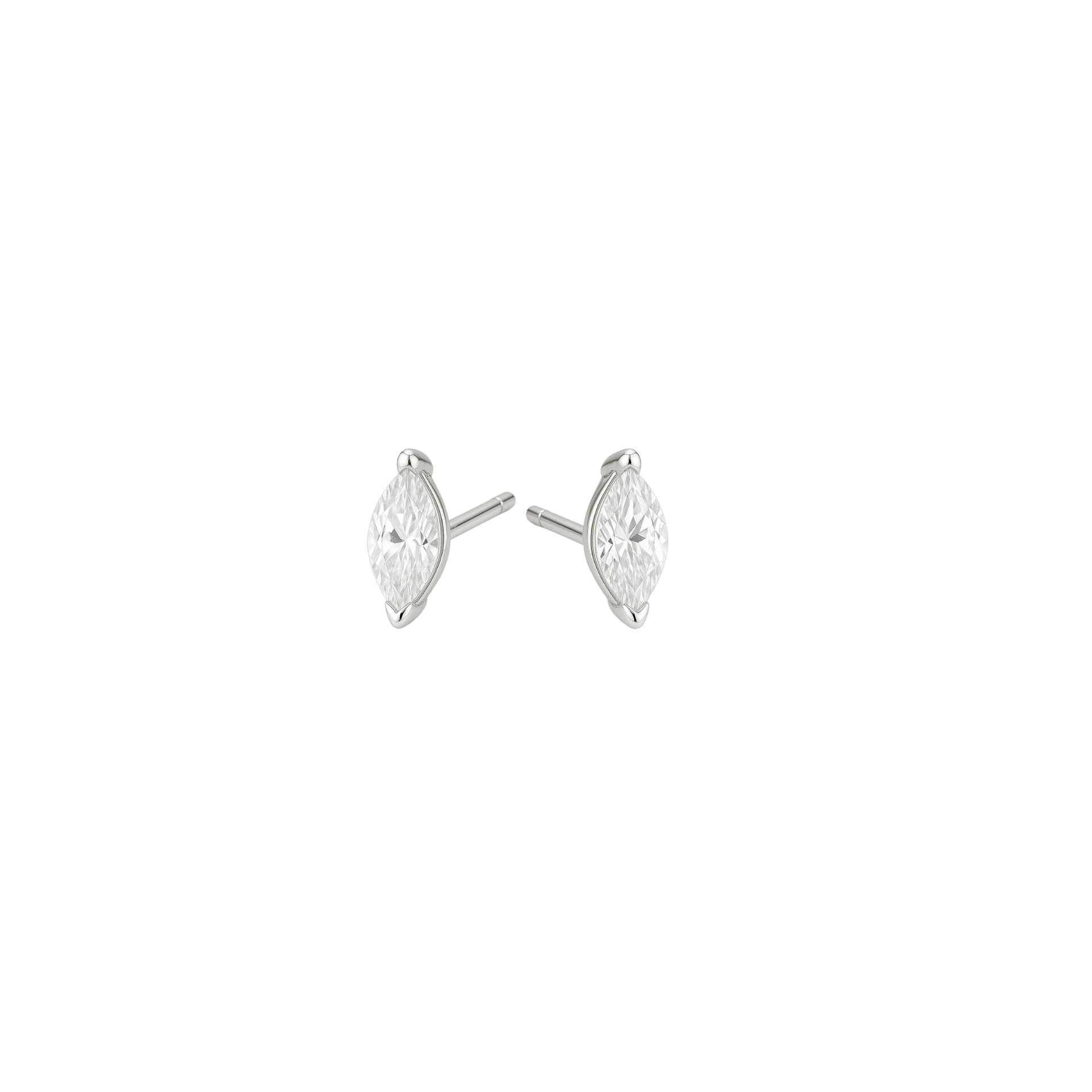 Noelle - Stud Earrings Silver